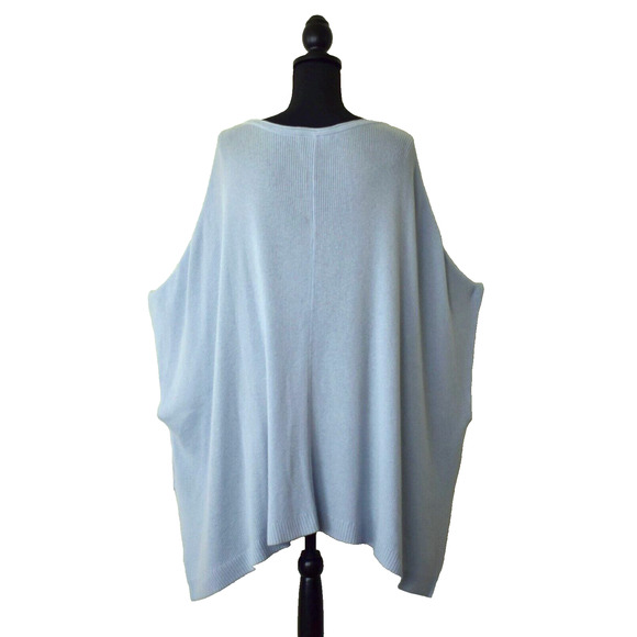 A5 Auth BROOKS BROTHERS Lt Blue Wool Blend Cable Knit Poncho Sweater ONE SIZE - Picture 2 of 5